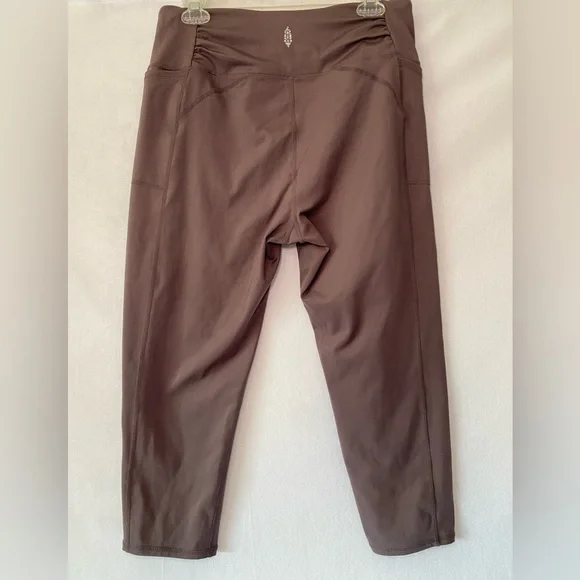 Free People Movement Cropped Capri Leggings Brown Large - Picture 5 of 10